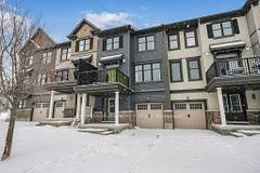 Att/Row/Townhouse in Kanata