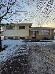 93 Cayuga Crescent, London East, ON N5V 2W8