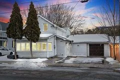 493 Gladstone Street, North Dundas, On K0c 2k0