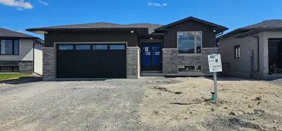 16 Parkland Circle Lot 8, Quinte West, On K8v 0r4