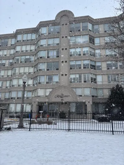 Condo Apartment in Hamilton