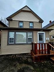 24 Empire Street, Welland, ON L3B 2L2