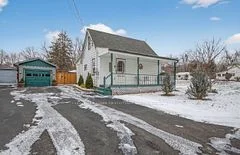 8712 Bank Street, Greely - Metcalfe - Osgoode - Vernon and Area, ON K0A 3J0