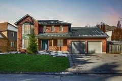 23 Chestnut Hill, London South, ON N6K 4J5