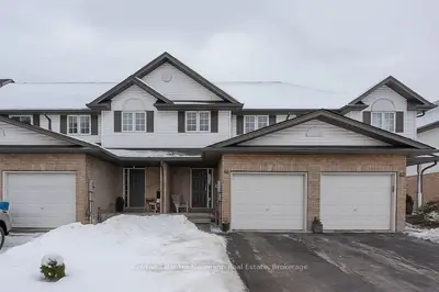 Att/Row/Townhouse in Guelph