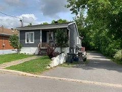 Triplex in Hawkesbury