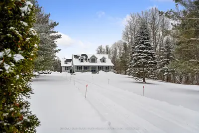 Detached in Cramahe