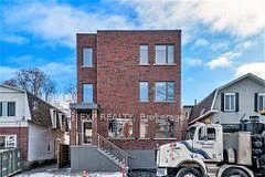 158 Laval Street 7, Vanier and Kingsview Park, ON K1L 7Z4