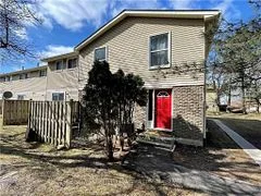 70 Fiddlers Green Road 106, London North, ON N6H 4R4