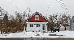 1537 County Road 2 , Front of Yonge, ON K0E 1R0