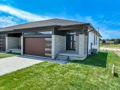 2 Coastal Crescent 55, Lambton Shores, On N0m 1t0