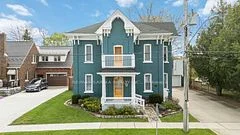 35 Main Street N, Lambton Shores, ON N0N 1J0