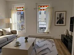 36 King Street W Apt 1A, Level 2, Cobourg, ON K9A 2L9