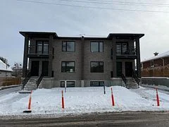 1250 Trenton Avenue, Carlington - Central Park, On K1z 8j9