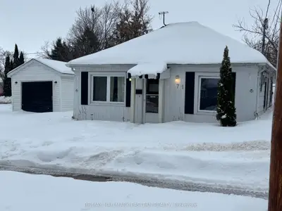 Detached in Kawartha Lakes