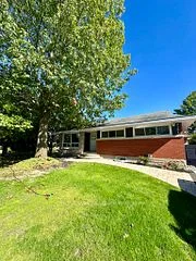 2101 Arch Street, Elmvale Acres And Area, On K1g 2h5