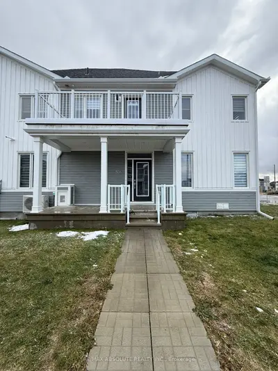 Att/Row/Townhouse in Stittsville - Munster - Richmond