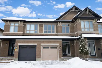 Att/Row/Townhouse in Blossom Park - Airport and Area