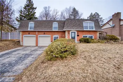 Detached in Waterloo