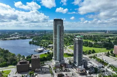 Condo Apartment in Dows Lake - Civic Hospital and Area