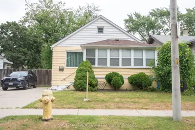 2236 Church Street, Windsor, ON N8X 1V9