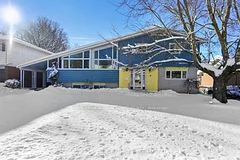 14 Davison Avenue, Brockville, ON K6V 3C2