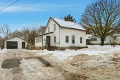80 St Charles Street, Belleville, ON K8P 2W4