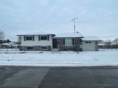 6826 Stokes Street N, Niagara Falls, ON L2G 2H3