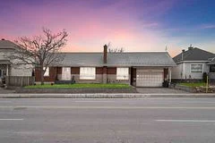 Detached in Hunt Club - South Keys and Area