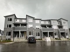 990 Deveron Crescent 7, London South, ON N5Z 0B7