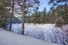 27 Groeger Road, Huntsville, On P1h 2j4
