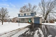 9 AURORA Crescent, South of Baseline to Knoxdale, ON K2G 0Z6
