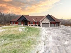 1041 Oakhill Boulevard, Fort Erie, ON L0S 1N0