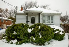 198 Kingscourt Avenue, Kingston, ON K7K 4P8