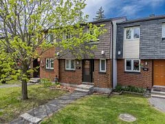 1342 Cedarcroft Crescent 11, Cyrville - Carson Grove - Pineview, On K1b 5c8