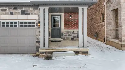 Detached in Thorold