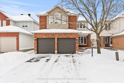 Detached in Barrhaven