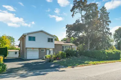 2221 Circle Place, Elmvale Acres And Area, On K1g 3e2