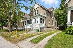 111 Wharncliffe Road N, London North, ON N6H 2A8