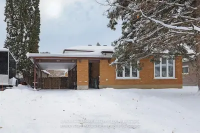 Detached in Alta Vista and Area