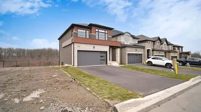 231 Alessio Drive, Hamilton, ON L9B 0K4