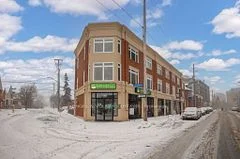 4 Sherbrooke Avenue 2, West Centre Town, ON K1Y 1R7