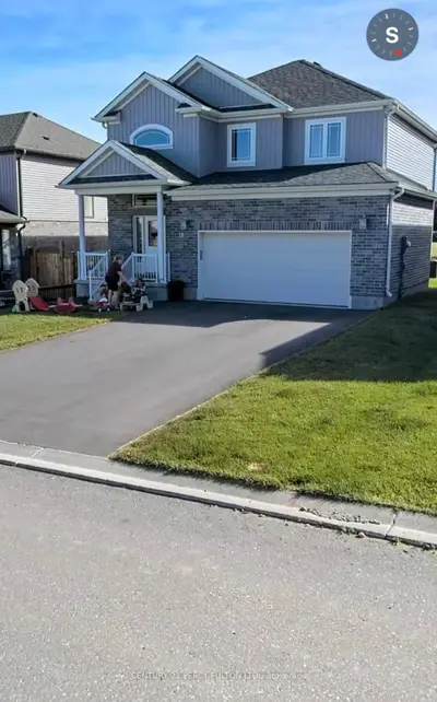 18 Hartfield Street, Ingersoll, On N5c 0c4