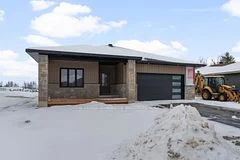 26 Bamagillia Street, Whitewater Region, ON K0J 1K0