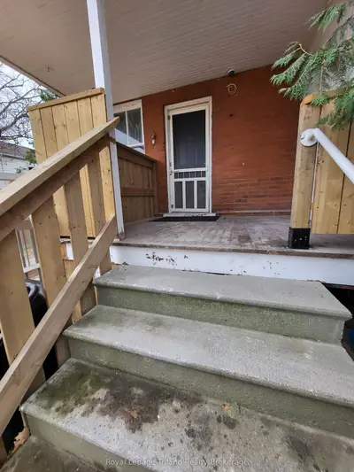 565 Peel Street 3, Woodstock, ON N4S 1K5