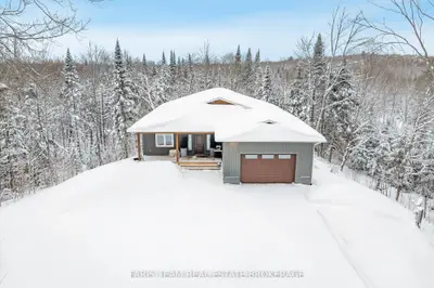298 Yearley Road, Huntsville, ON P0B 1M0