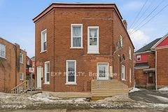 Duplex in Smiths Falls