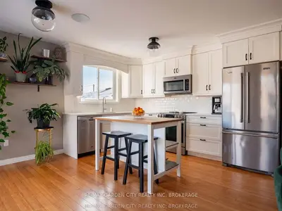 Semi-Detached in Welland