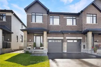 Att/Row/Townhouse in Kanata