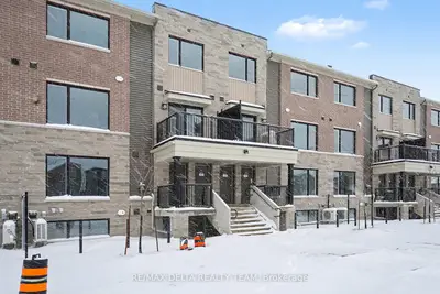 1209 Creekway Private, Kanata, On K2t 0t1